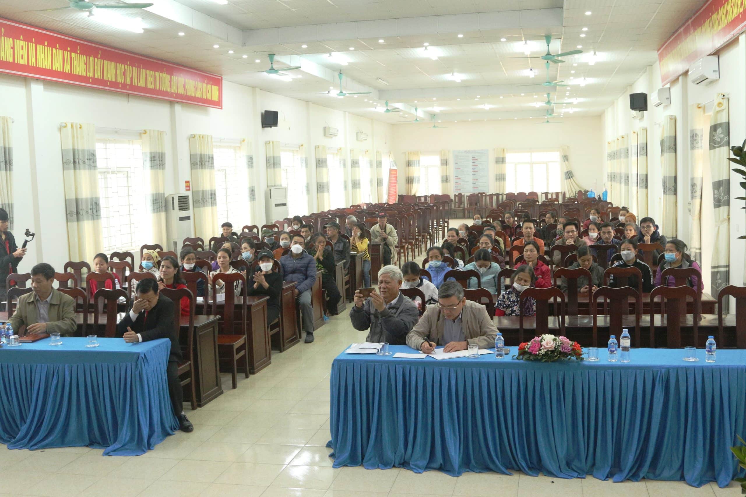 nhan dan dia ban xa thang loi scaled