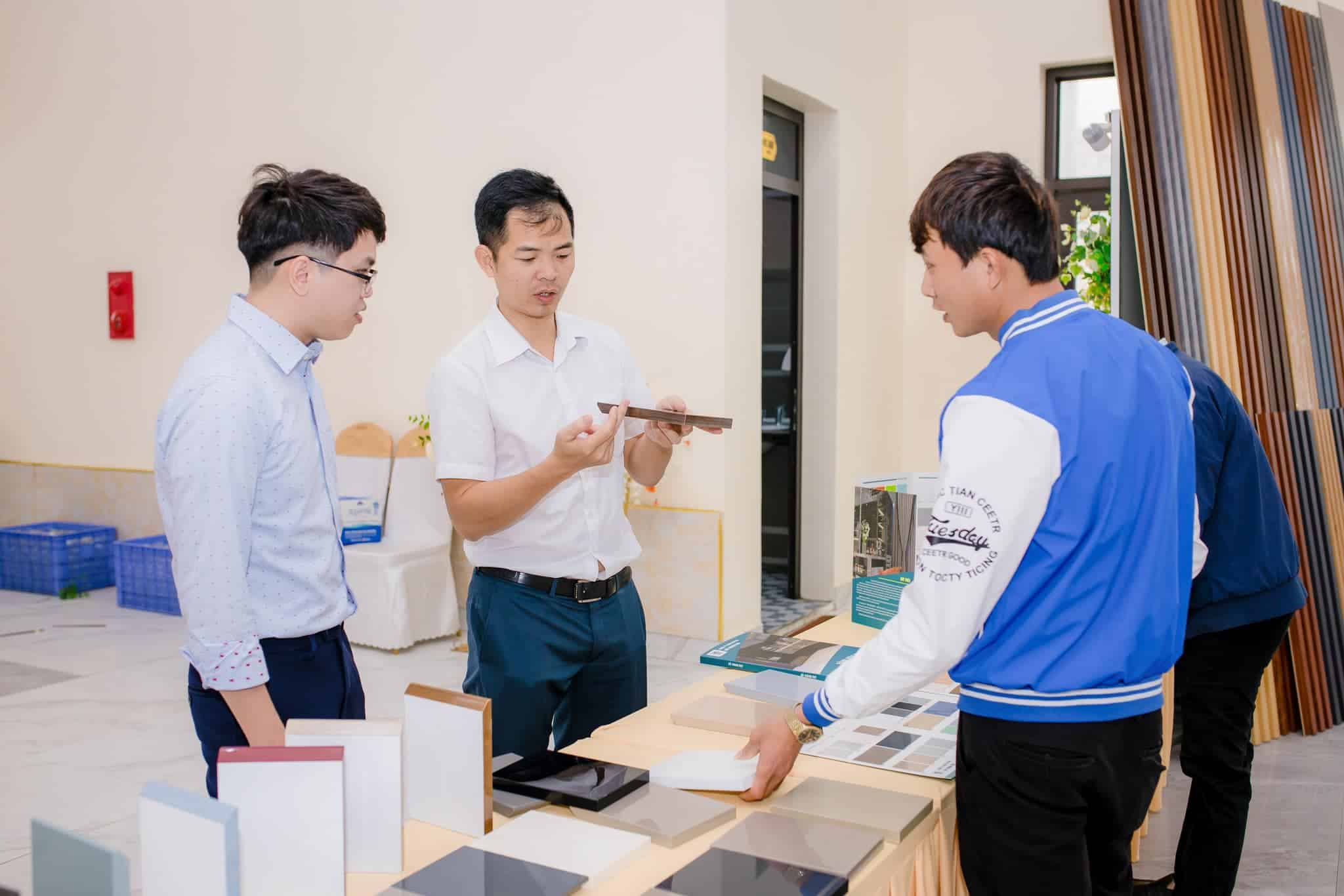 Khai trương nhà máy Đỗ Thành Đạt