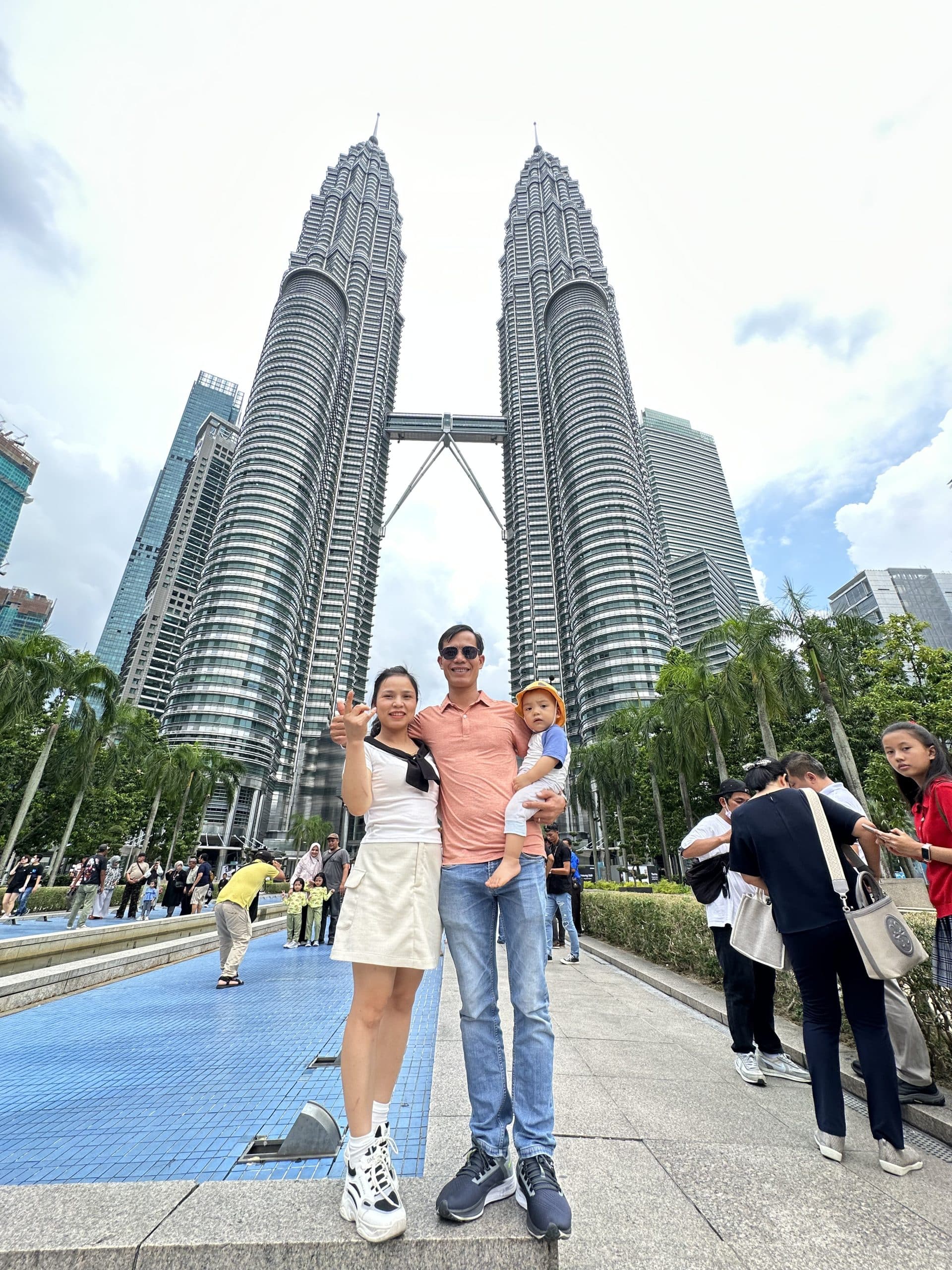 Ảnh chụp gia đình Nhà phân phối tại tòa tháp Petronas - Malaysia