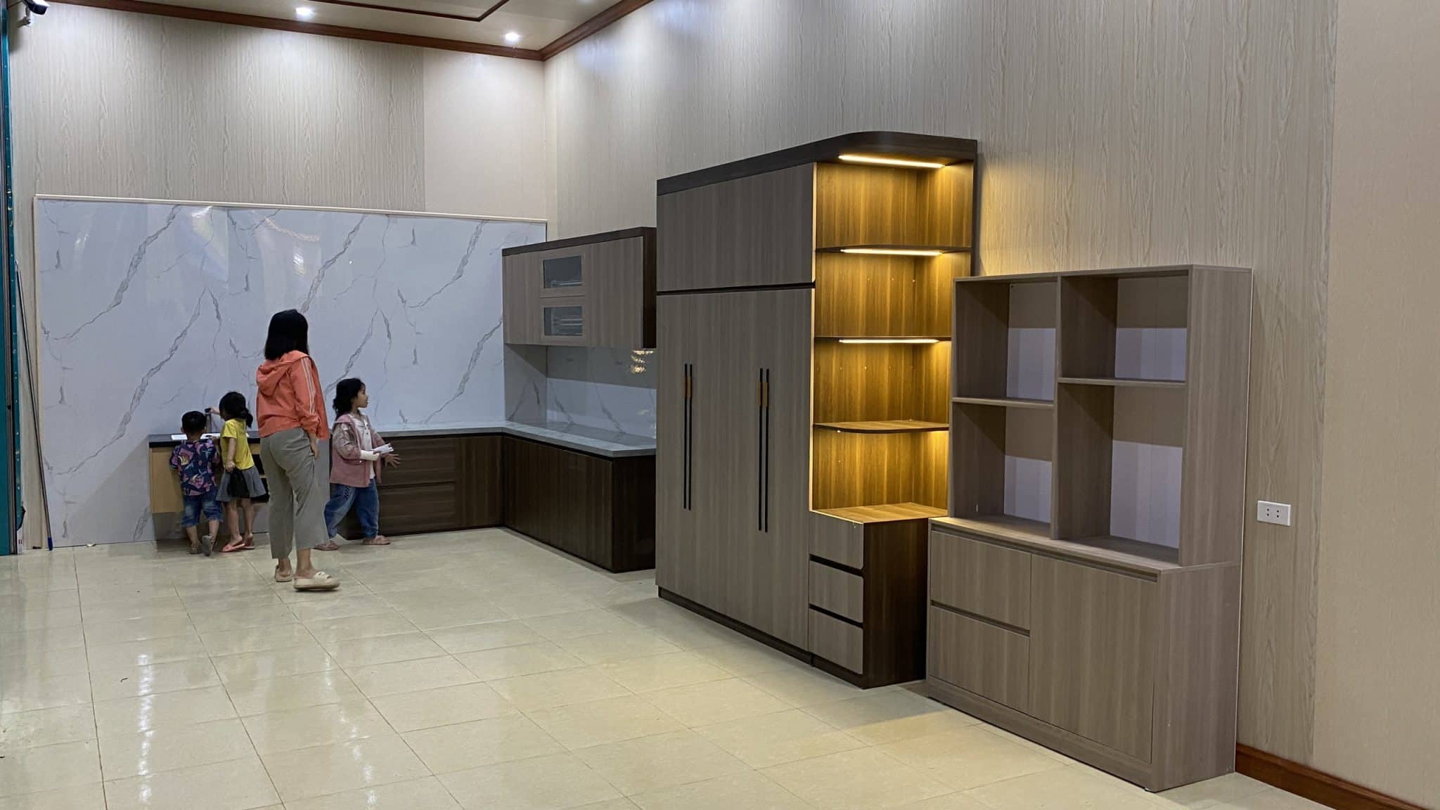 NPP Bảo Chi bùng nổ khai trương showroom mới 2024! 8 z5298248457232 9a1762976c4b927b0b486d473de8eaec