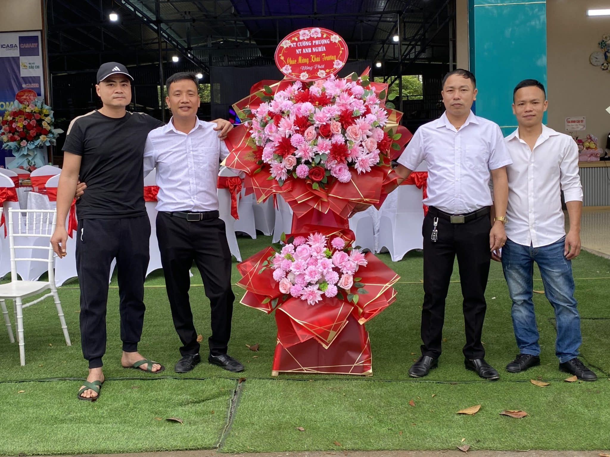 NPP Bảo Chi bùng nổ khai trương showroom mới 2024! 4 z5299297611976 35a3f8b3660501fdd5e9ed33004fa9d9 scaled