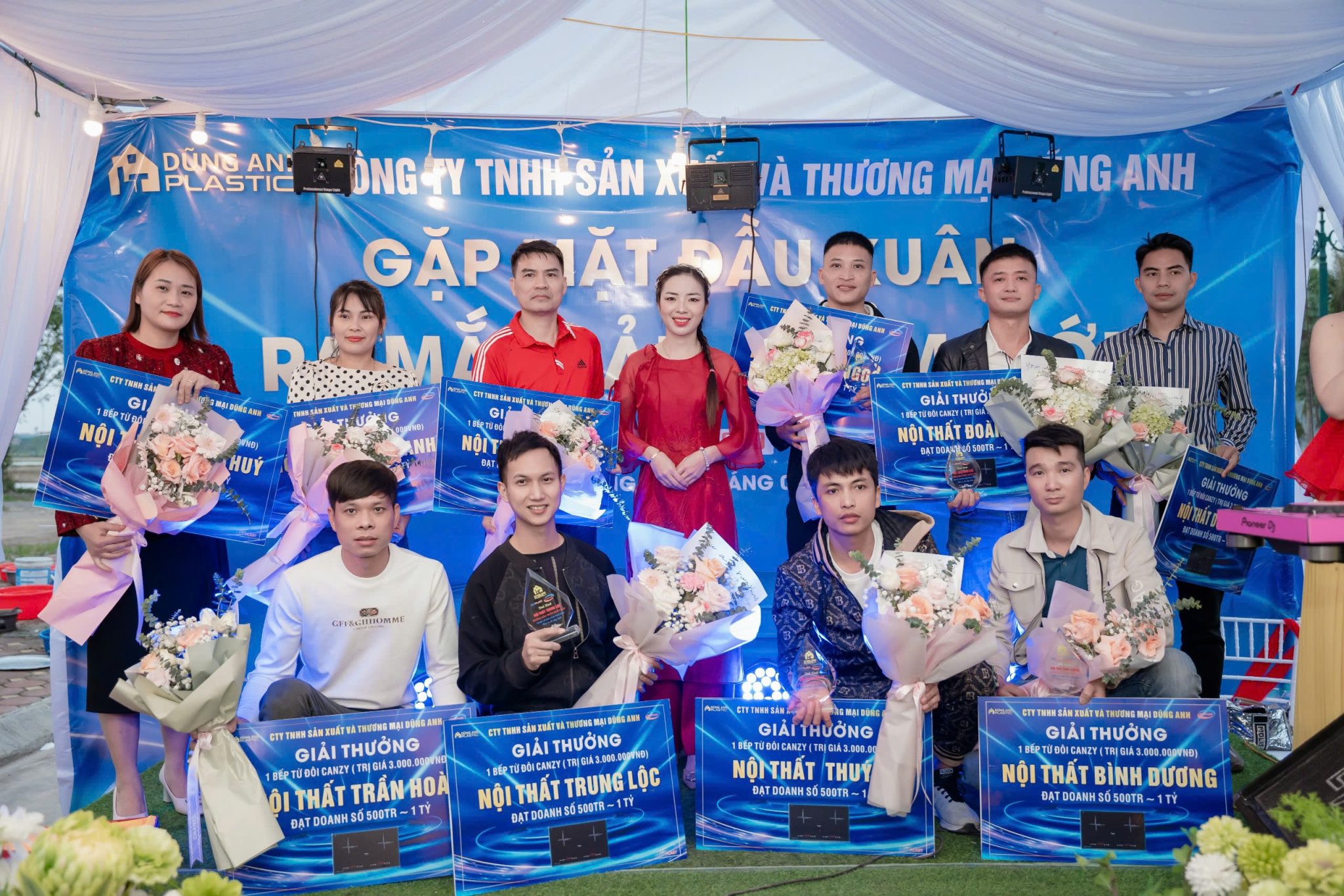 su kien nha phan phoi dung anh 16 scaled