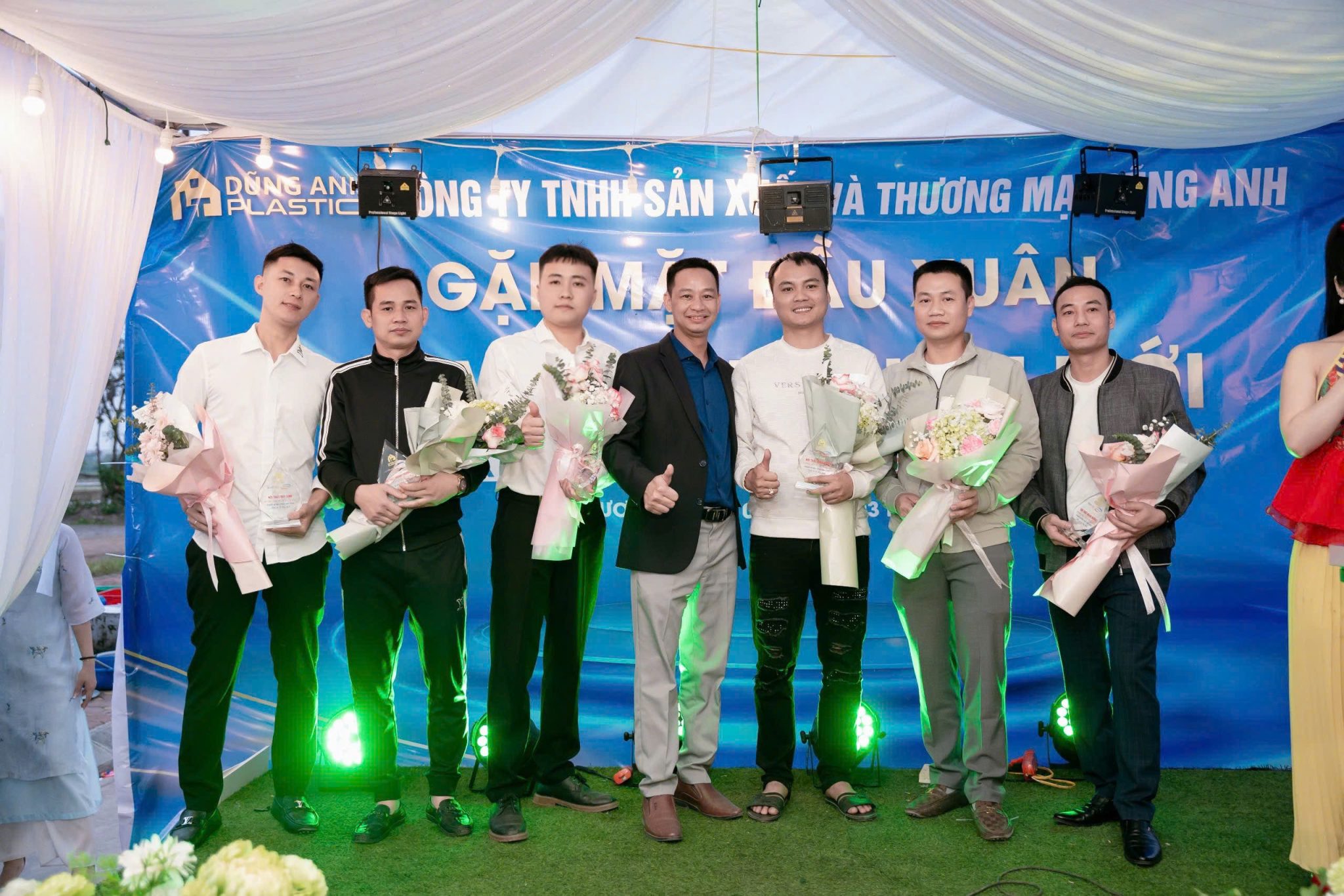 su kien nha phan phoi dung anh 17 scaled