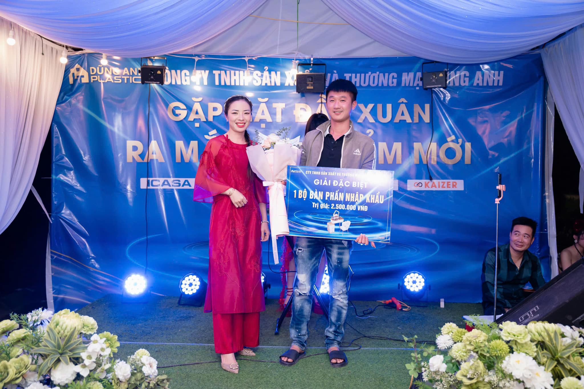 su kien nha phan phoi dung anh 7