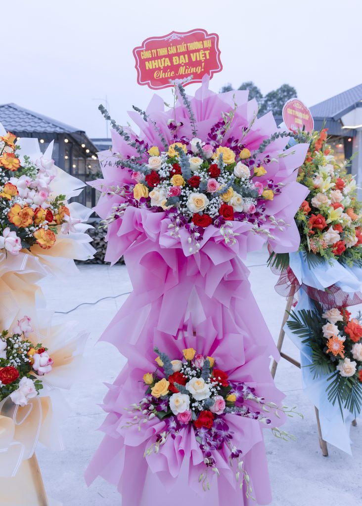 nha phan phoi hanh tramcua nhua dai viet to chuc su kien tri an khach hang 2025 22